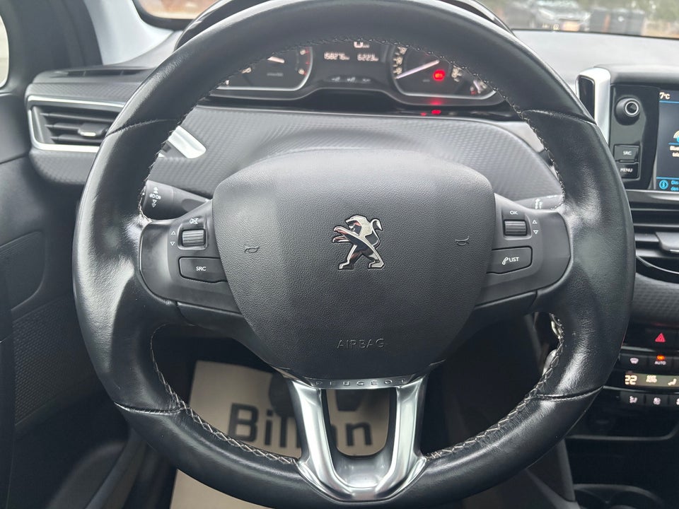 Peugeot 208 1,6 BlueHDi 100 Desire Sky 5d