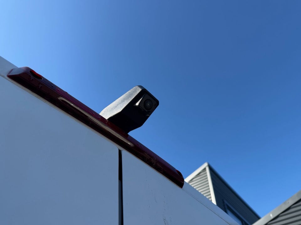 Nissan Interstar 87 L3H2 N-Connecta Van