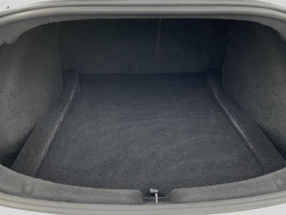 Tesla Model 3 RWD 4d