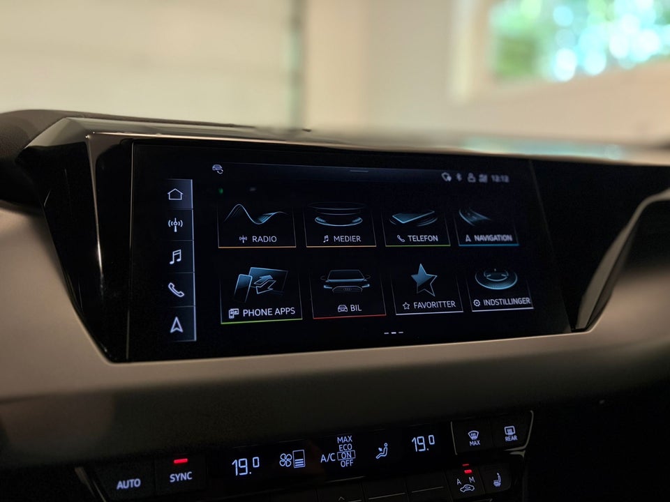 Audi e-tron GT quattro 4d
