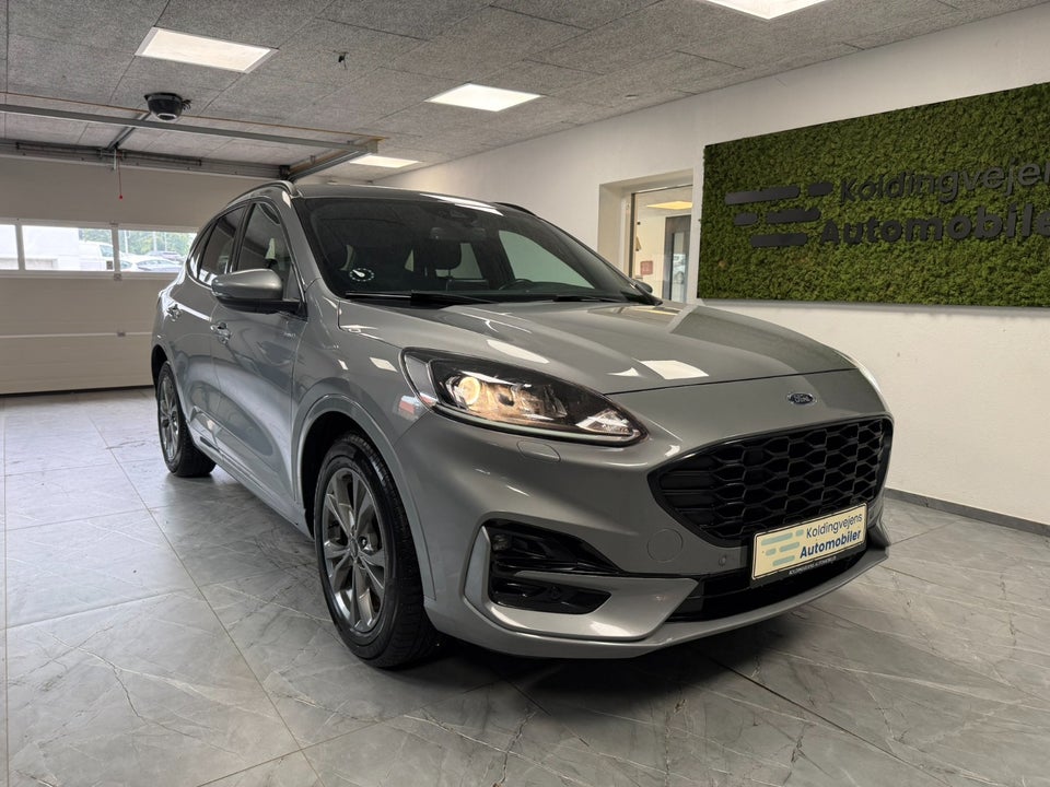 Ford Kuga 2,5 PHEV ST-Line CVT 5d
