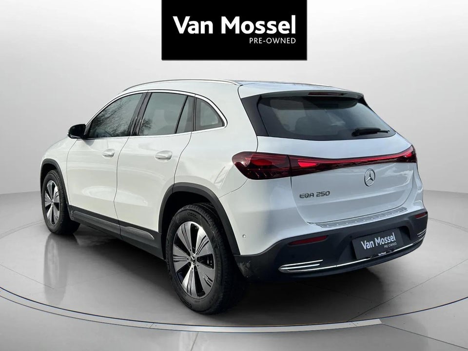 Mercedes EQA250 Progressive 5d