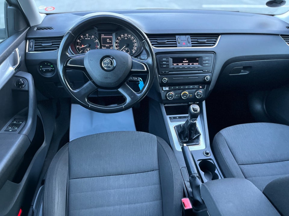 Skoda Octavia 1,4 TSi 140 Elegance Combi 5d