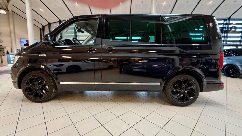 VW Multivan 2,0 TDi 204 Highline DSG kort