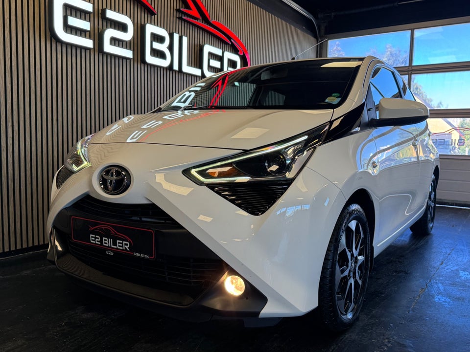 Toyota Aygo 1,0 VVT-i x-press 5d