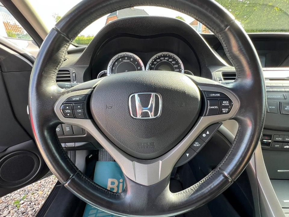 Honda Accord 2,0 Elegance Tourer 5d