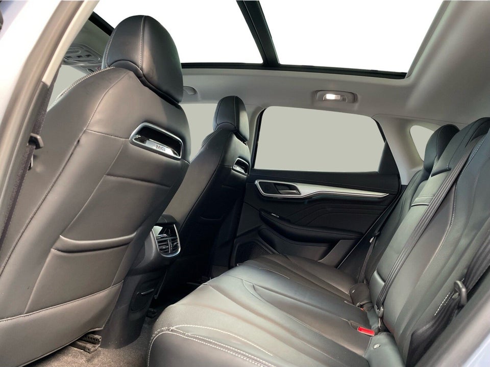 MG Marvel R Luxury 5d