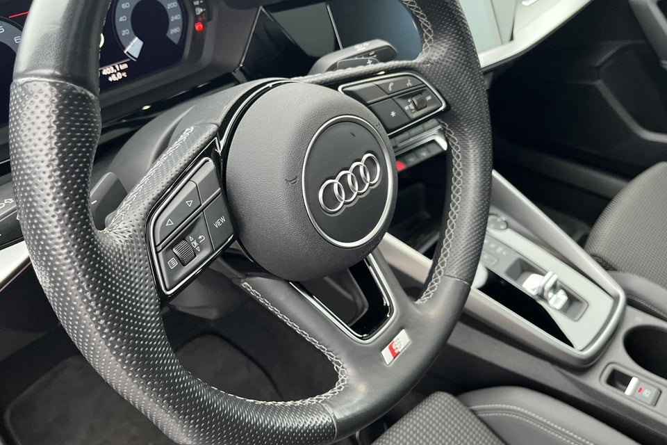 Audi A3 35 TFSi S-line S-tr. 4d