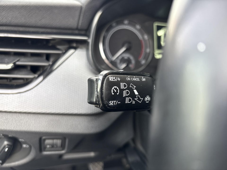 Skoda Kamiq 1,0 TSi 110 Ambition 5d