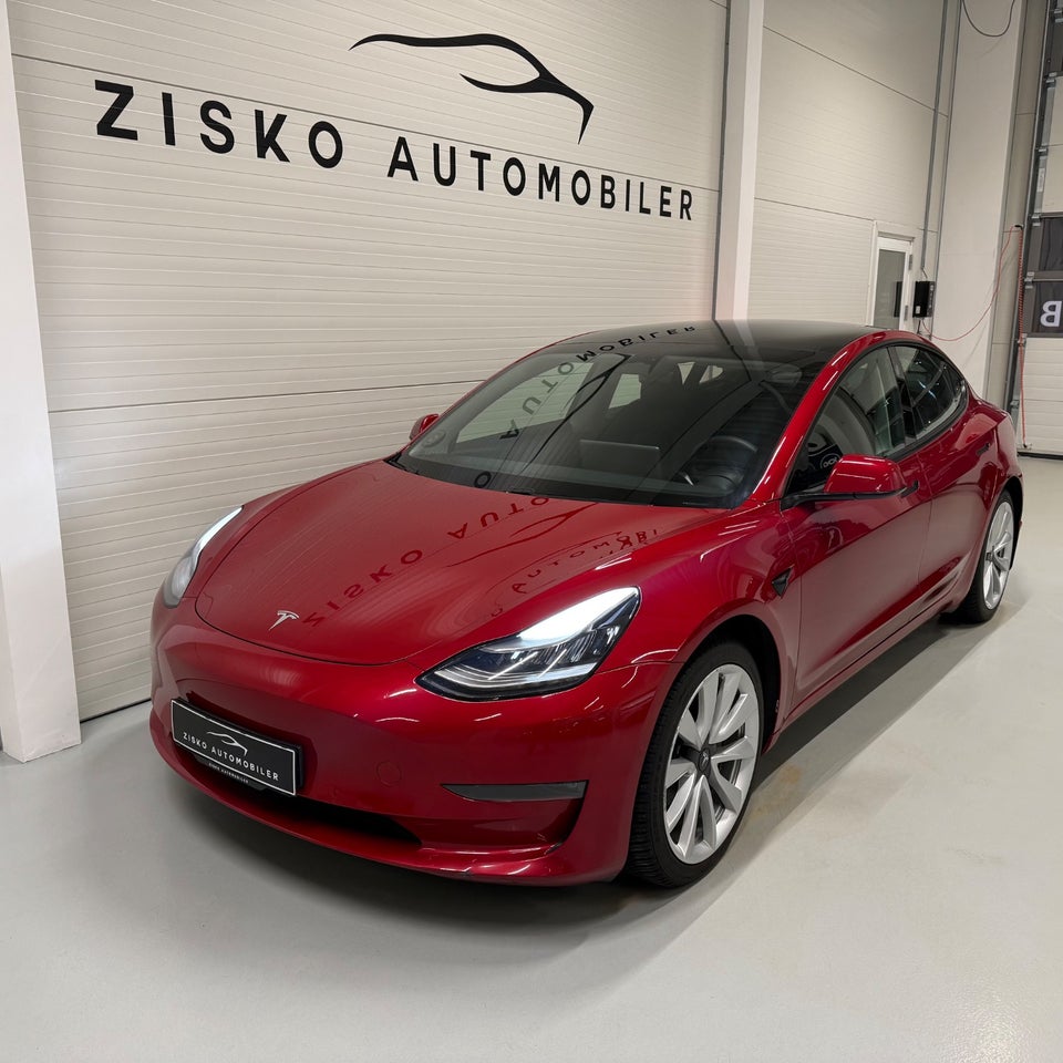 Tesla Model 3 Long Range AWD 4d