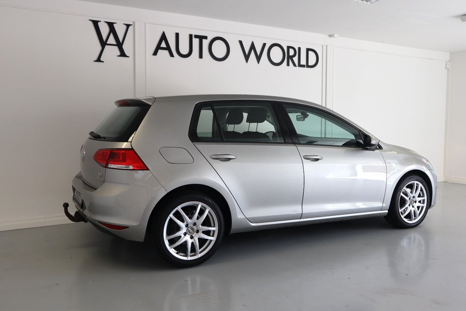 VW Golf VII 1,6 TDi 105 Comfortline DSG BMT 5d