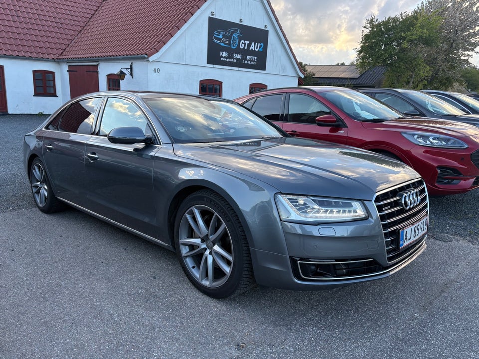 Audi A8 3,0 TDi 258 quattro Tiptr. lang 4d