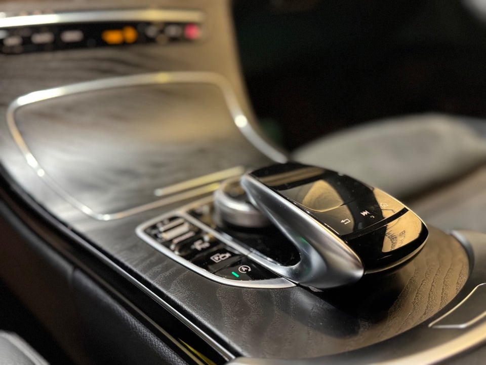 Mercedes C220 d 2,0 AMG Line stc. aut. 5d