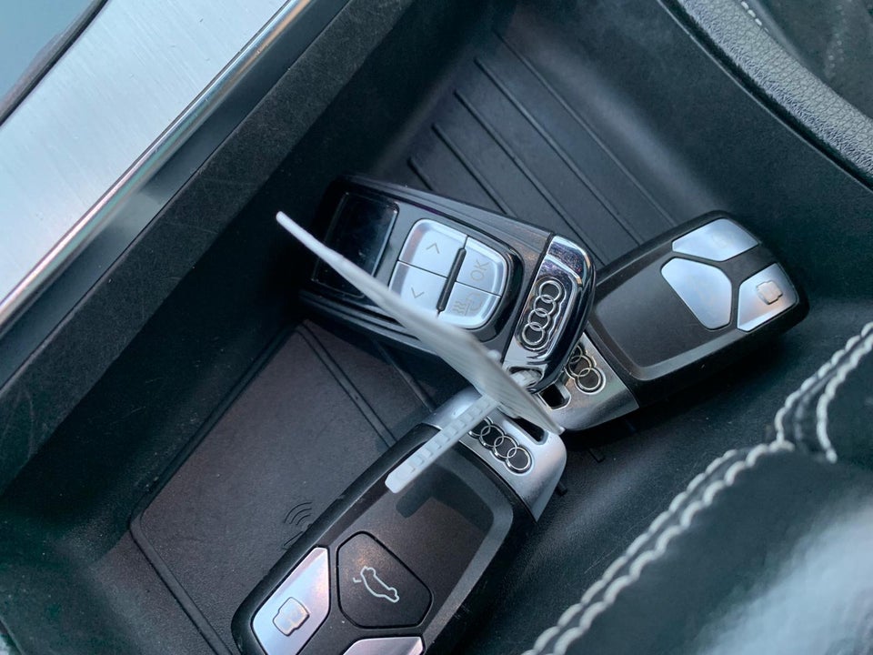 Audi Q7 3,0 TDi 272 S-line quattro Tiptr. 7prs 5d