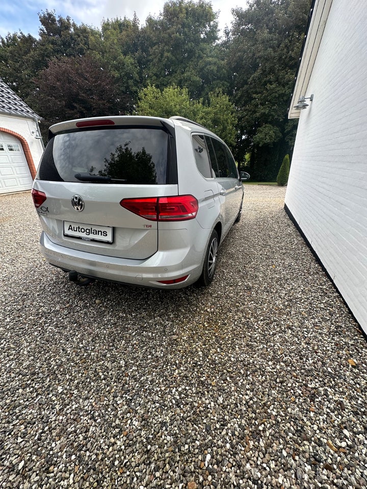 VW Touran 1,6 TDi 115 Comfortline DSG 5d