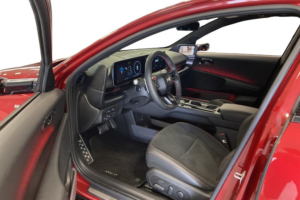 Hyundai Ioniq 6 84 N Line+ AWD 4d