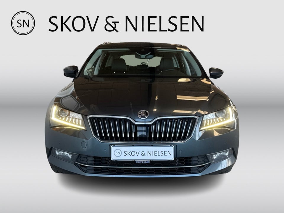 Skoda Superb 2,0 TDi 150 Style Combi DSG 5d