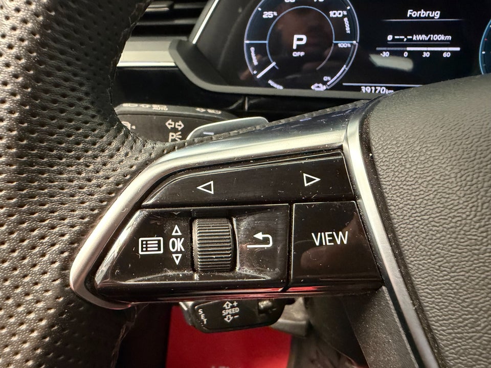 Audi Q8 e-tron 55 S-line quattro 5d