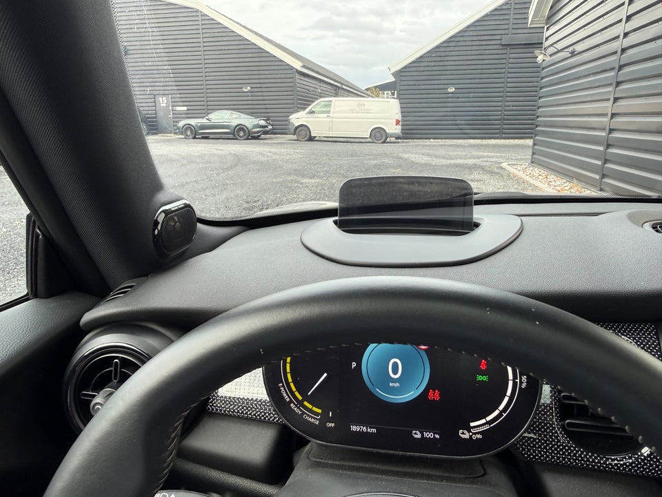 MINI Cooper SE Maximise 3d