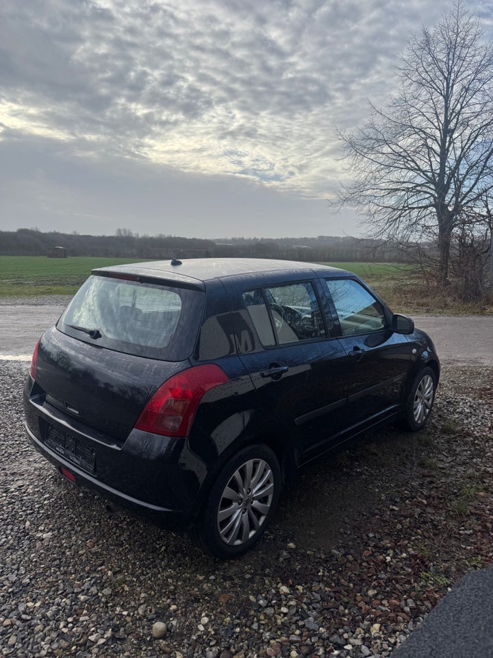 Suzuki Swift 1,3 GL-A 5d