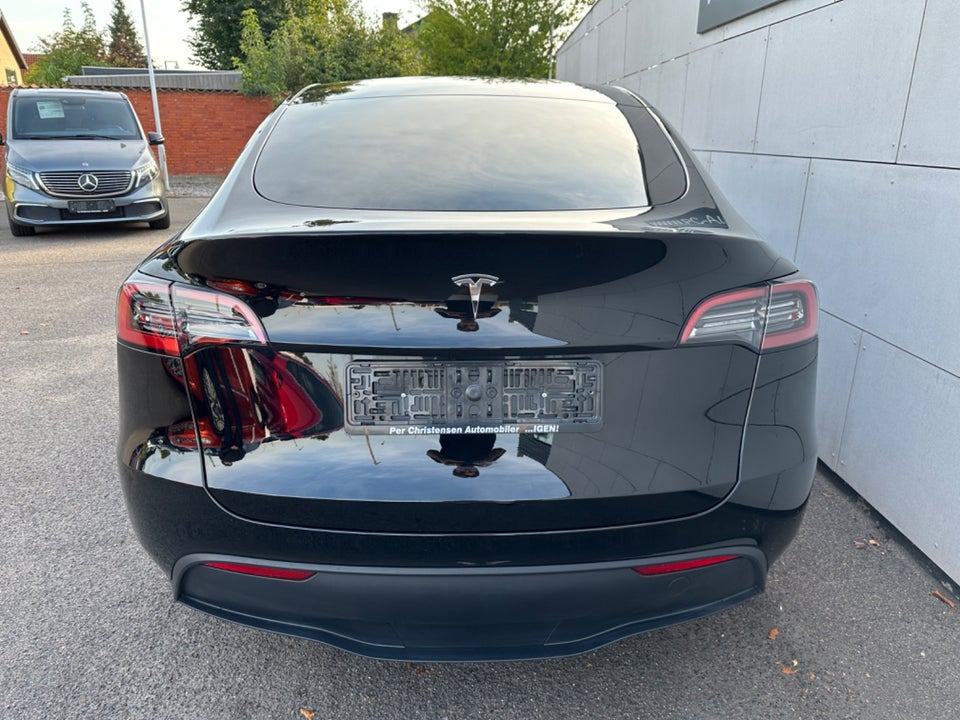 Tesla Model Y RWD 5d