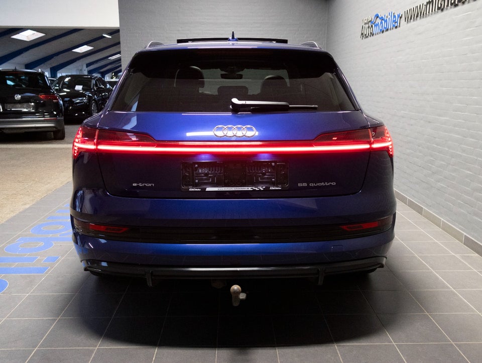 Audi e-tron 55 S-line quattro 5d