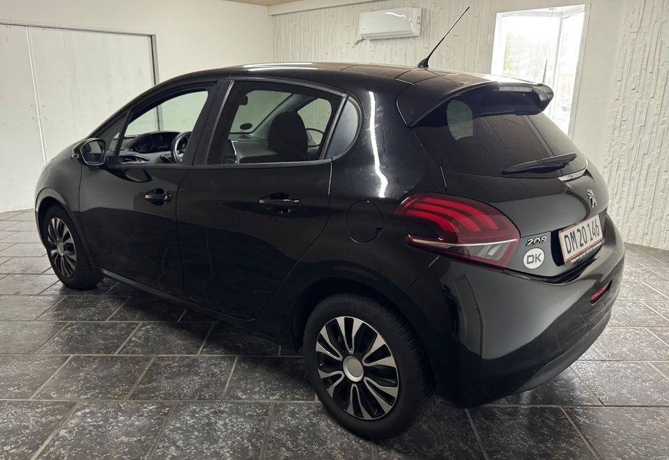 Peugeot 208 1,6 BlueHDi 100 Desire Sky 5d