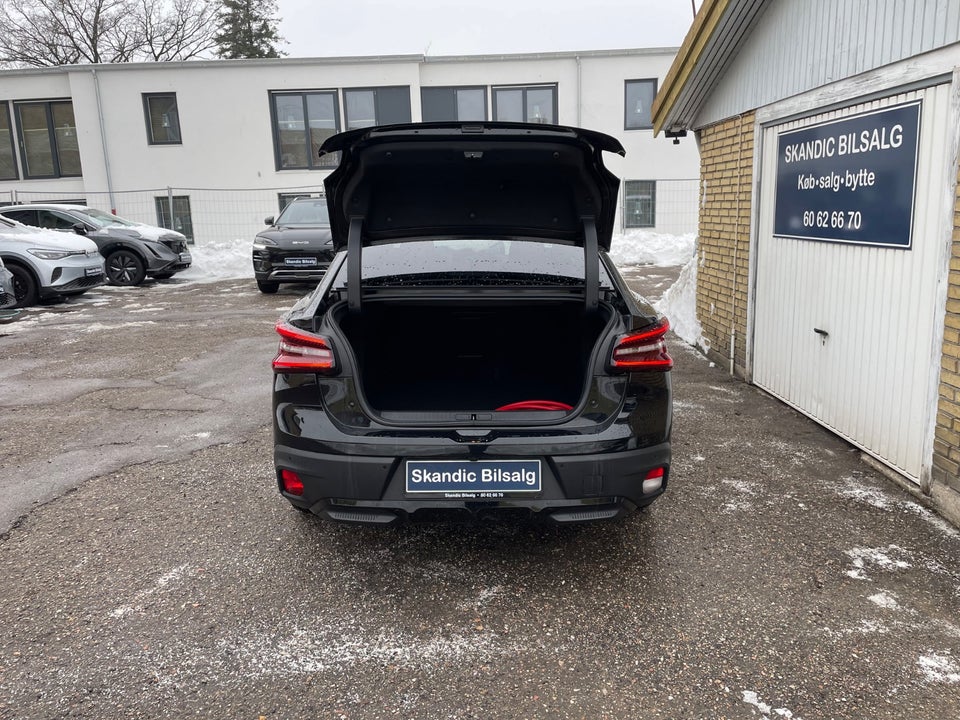 Citroën ë-C4 X 50 Shine 4d