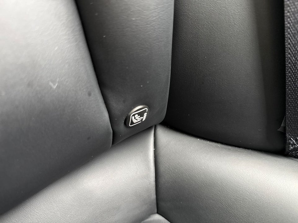 Tesla Model 3 RWD 4d