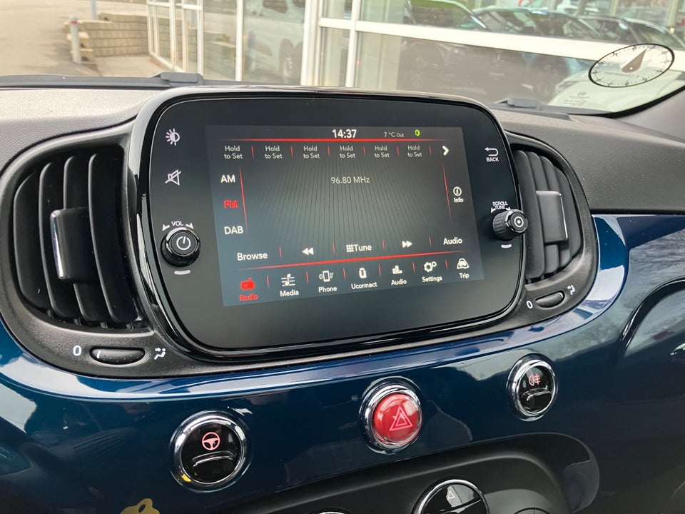 Fiat 500 1,0 Hybrid Lounge 3d