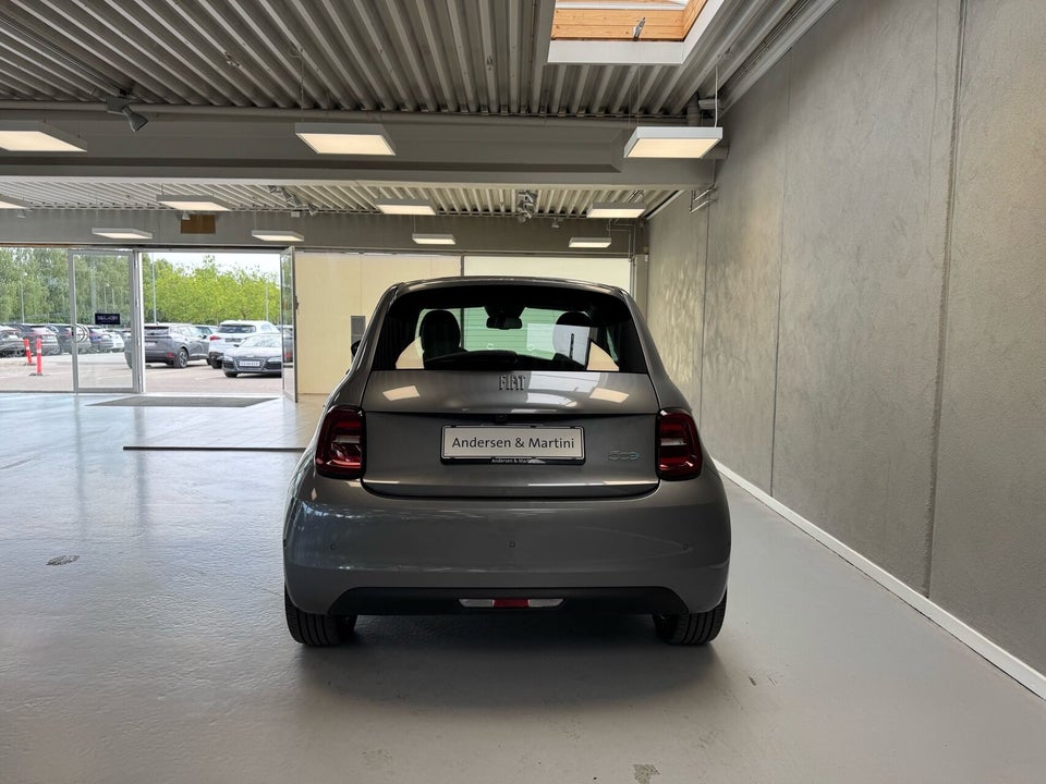Fiat 500e 42 la Prima by Bocelli 3d