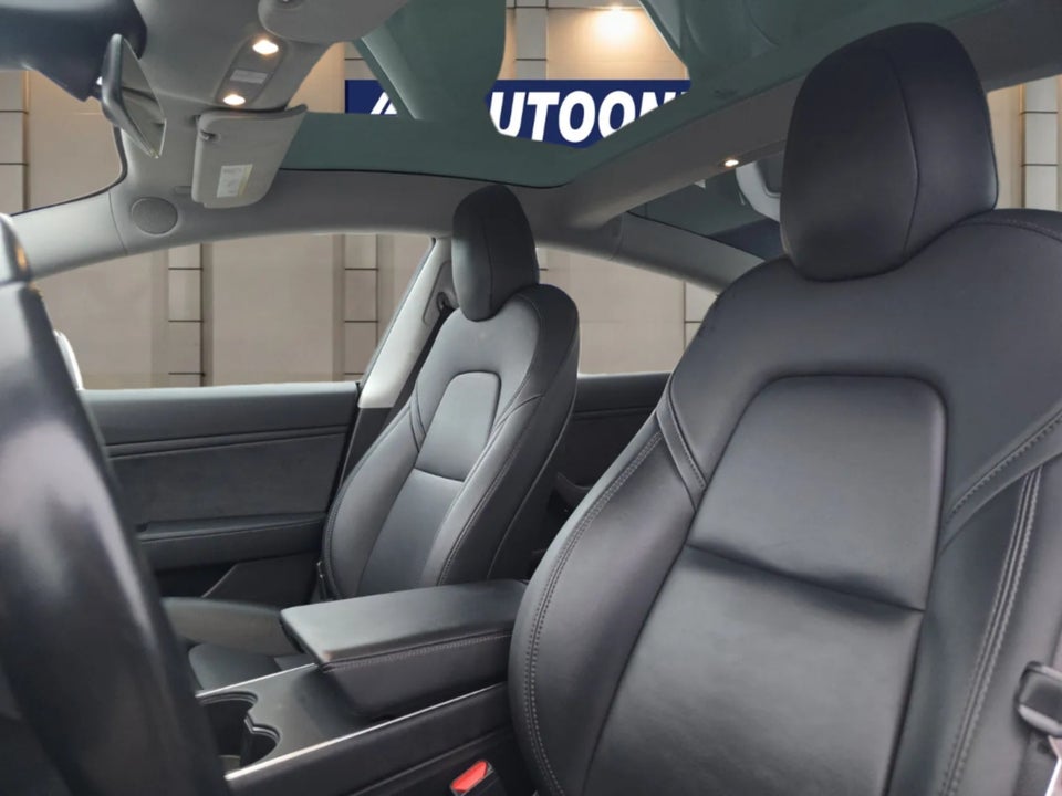 Tesla Model 3 Long Range AWD 4d