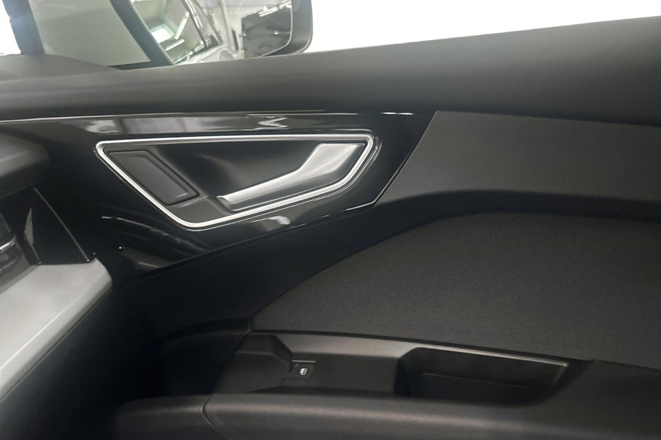 Audi Q4 e-tron 40 Attitude 5d