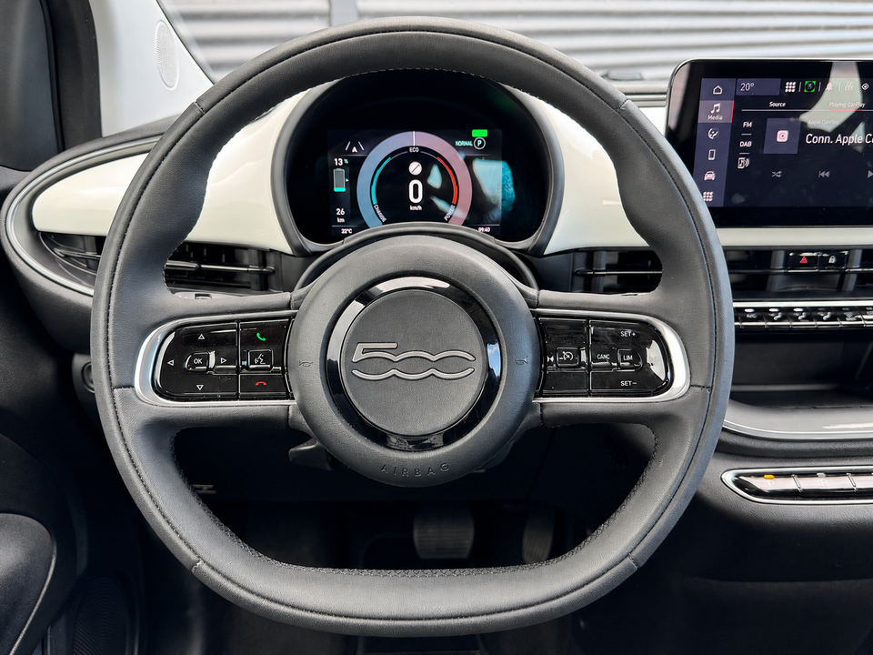 Fiat 500e 42 Icon 3d