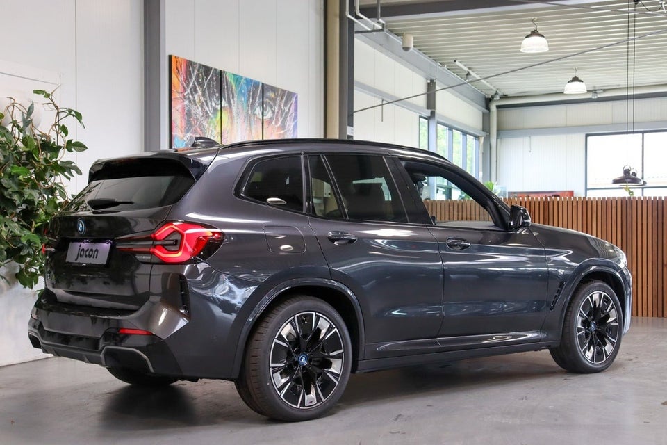 BMW iX3 Charged Plus M-Sport 5d