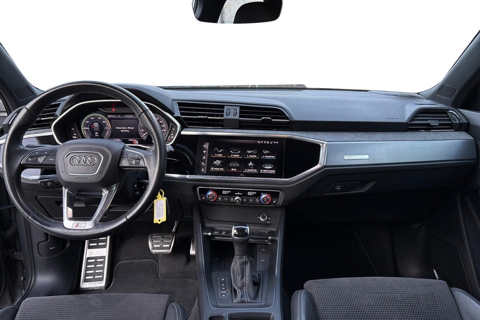 Audi Q3 45 TFSi e S-line plus S-tr. 5d