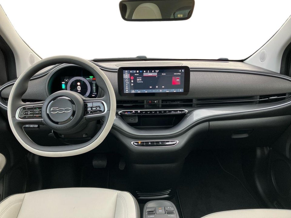 Fiat 500e 42 la Prima 3+1 4d