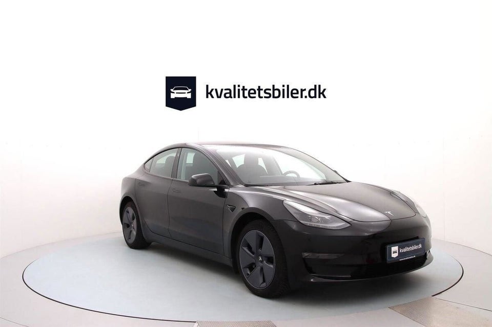 Tesla Model 3 RWD 4d