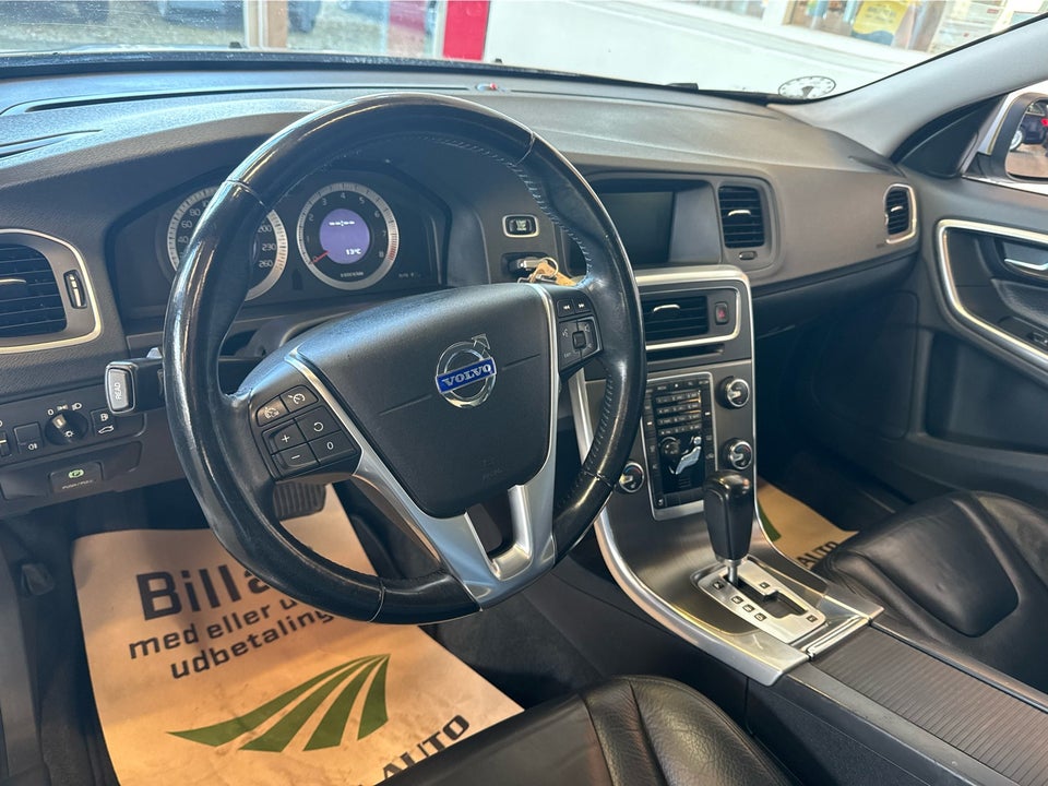 Volvo S60 2,0 T5 240 Summum aut. 4d