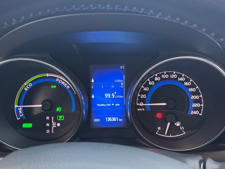 Toyota Auris 1,8 Hybrid H2 Style Touring Sports CVT 5d