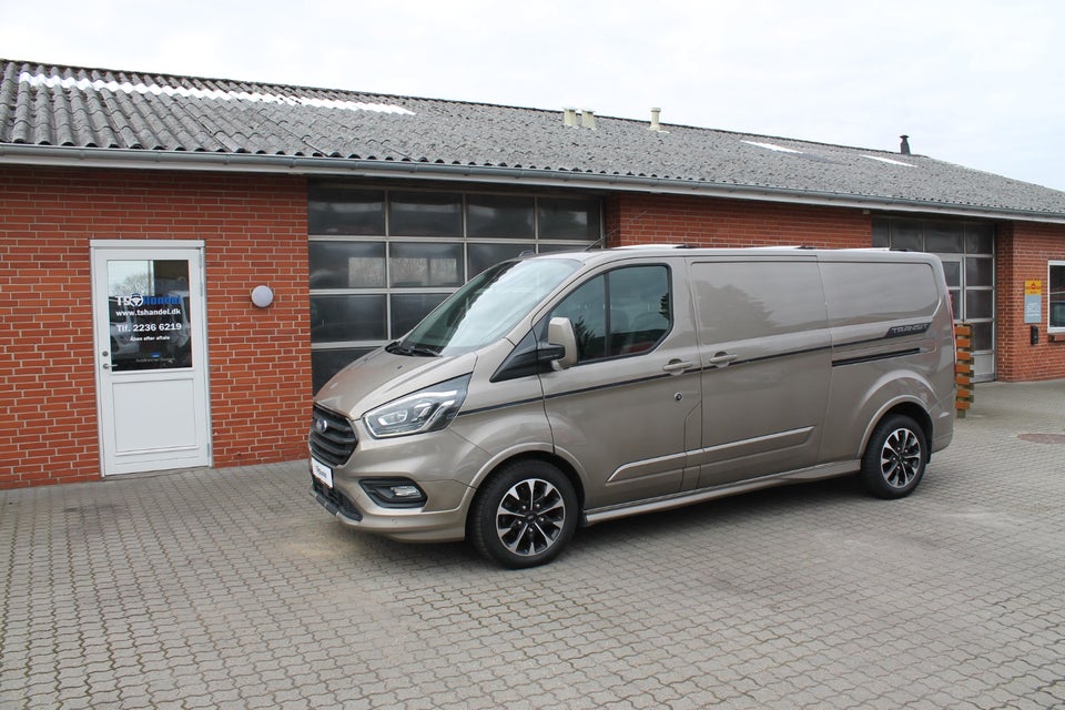 Ford Transit Custom 320 L2 2,0 TDCi 185 Sport aut.