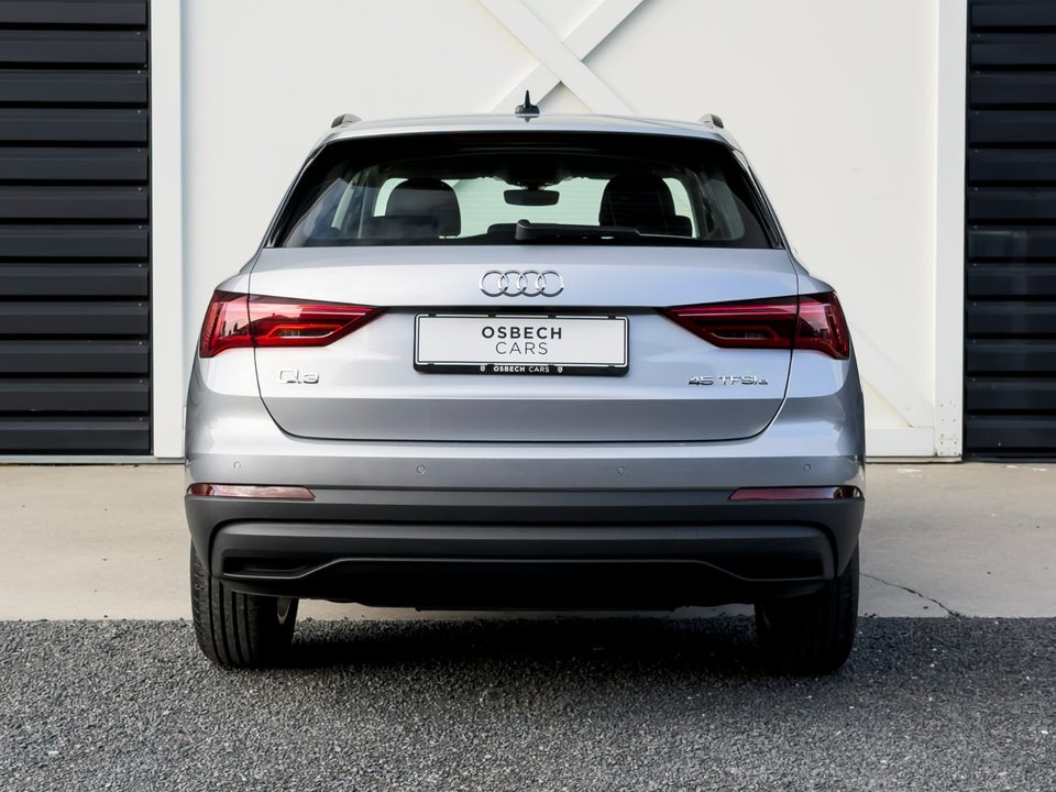 Audi Q3 45 TFSi e Attitude plus S-tr. 5d