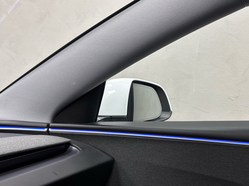 Tesla Model 3 RWD 4d