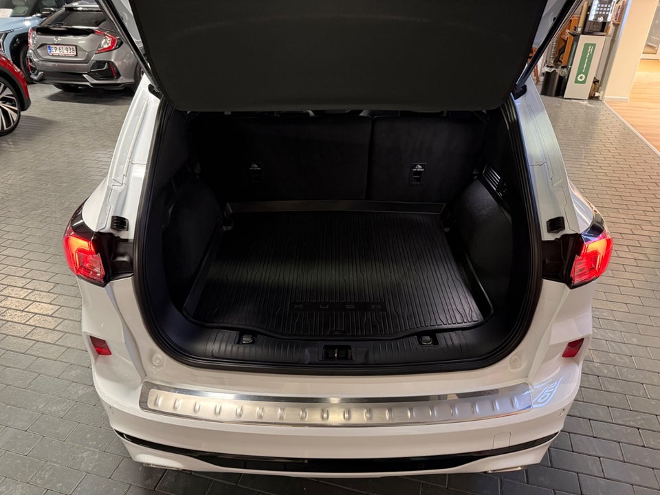 Ford Kuga 2,5 PHEV ST-Line X CVT 5d