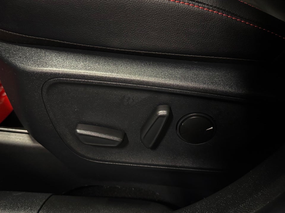 Ford Kuga 2,5 PHEV ST-Line X CVT 5d