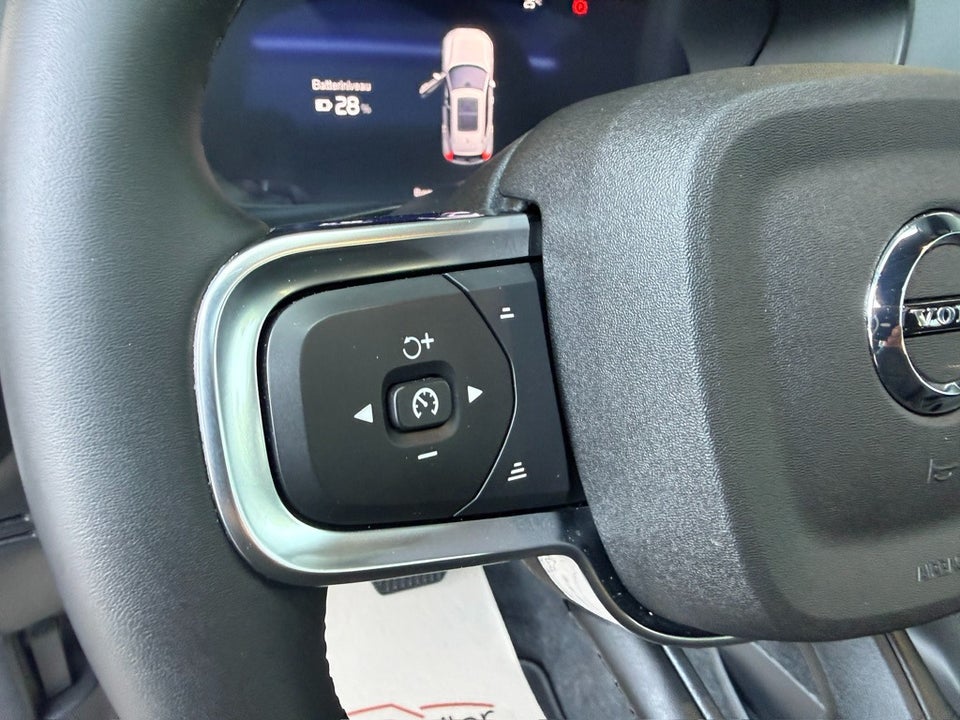 Volvo EX40 Extended Range Ultra Black Edition 5d