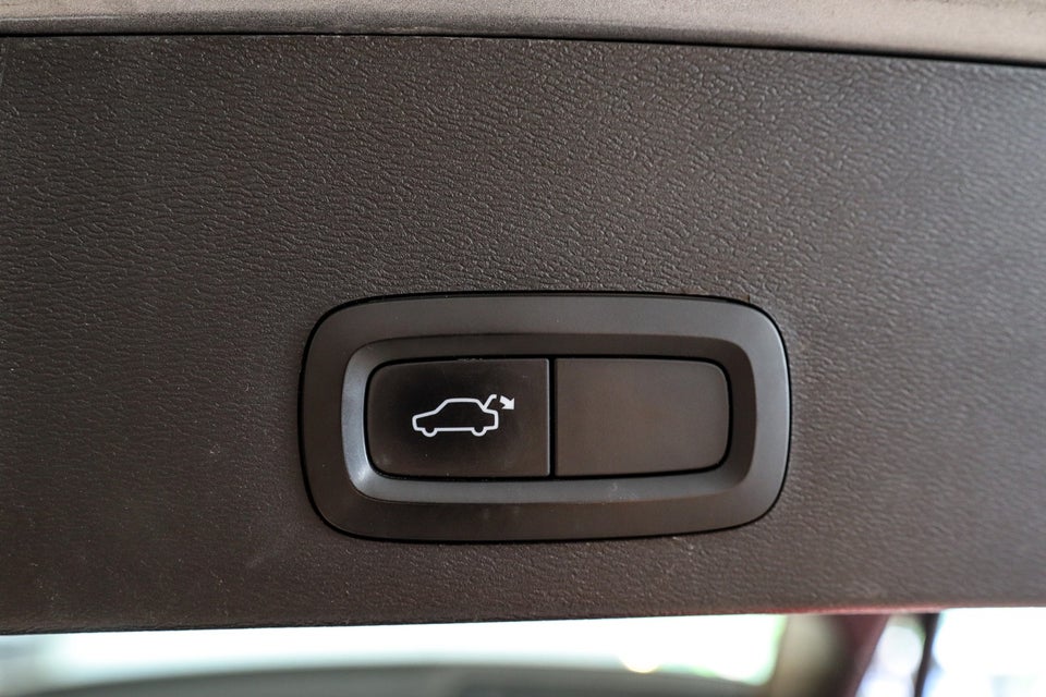 Volvo XC40 2,0 D3 150 Momentum aut. 5d