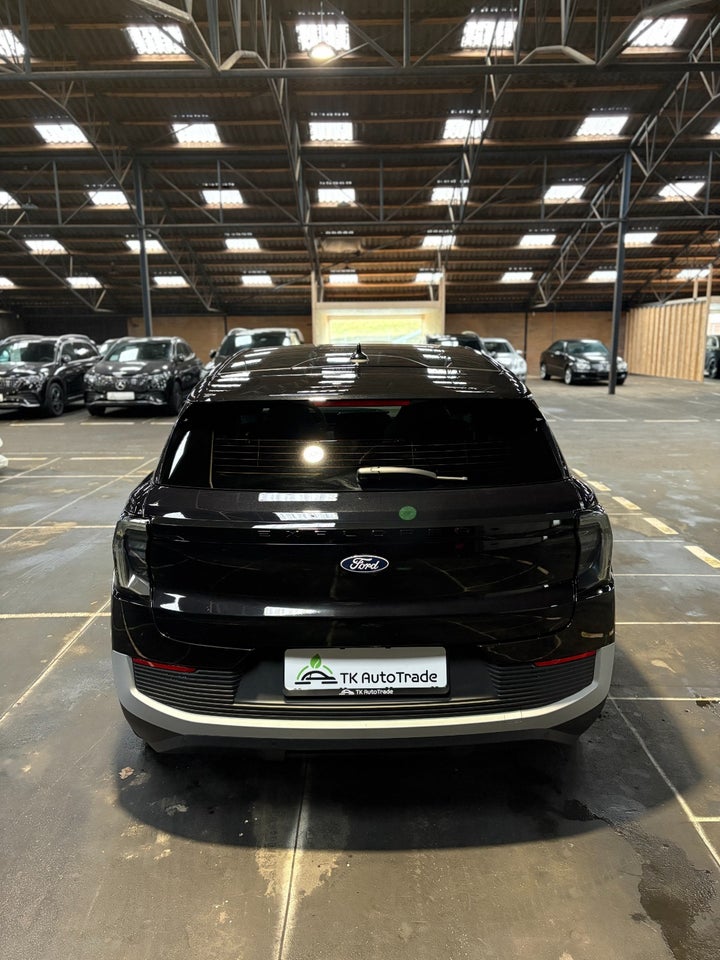 Ford Explorer 77 Premium Extended Range 5d