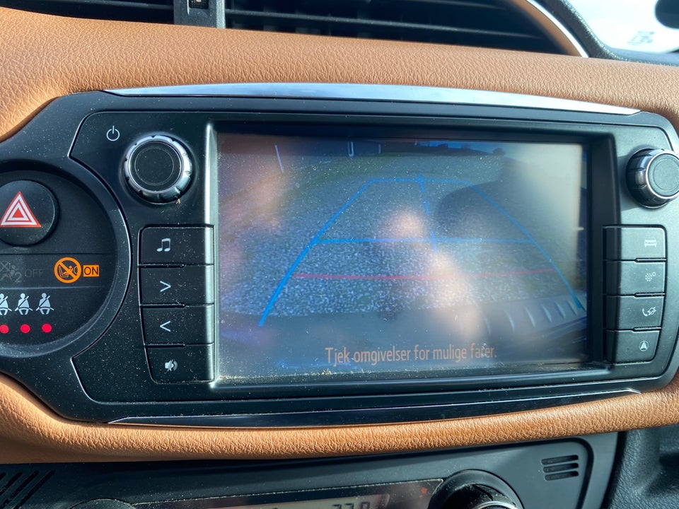 Toyota Yaris 1,3 VVT-i T2 Premium Luksus 5d