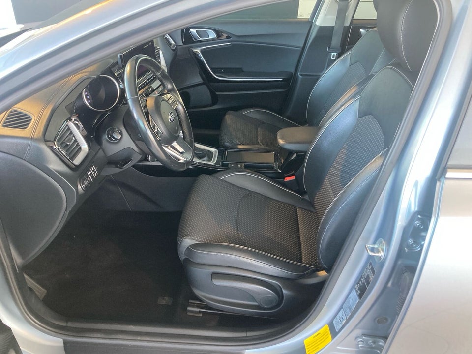 Kia Ceed 1,5 T-GDi mHEV Comfort Upgrade SW DCT 5d